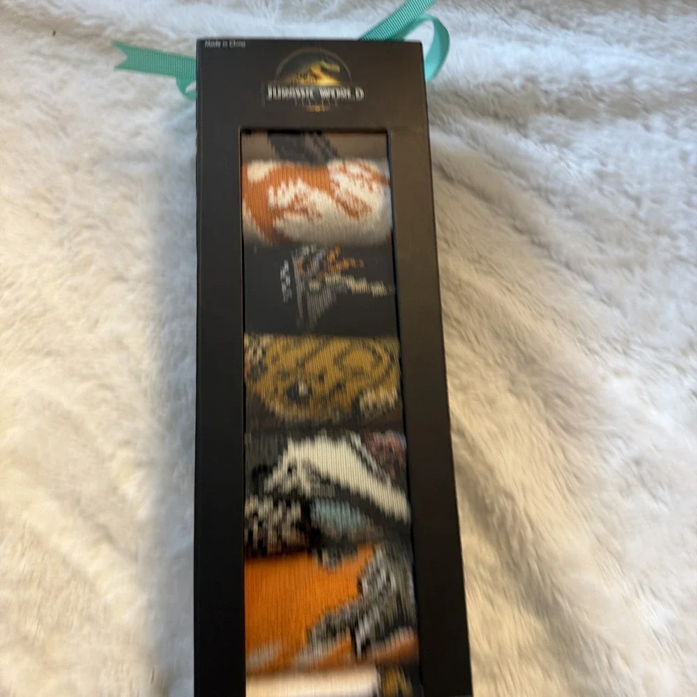 Jurassic World Kids Socks 7 Pack Gift Box Cozy Dinosaur S/M Shoe 9-2.5